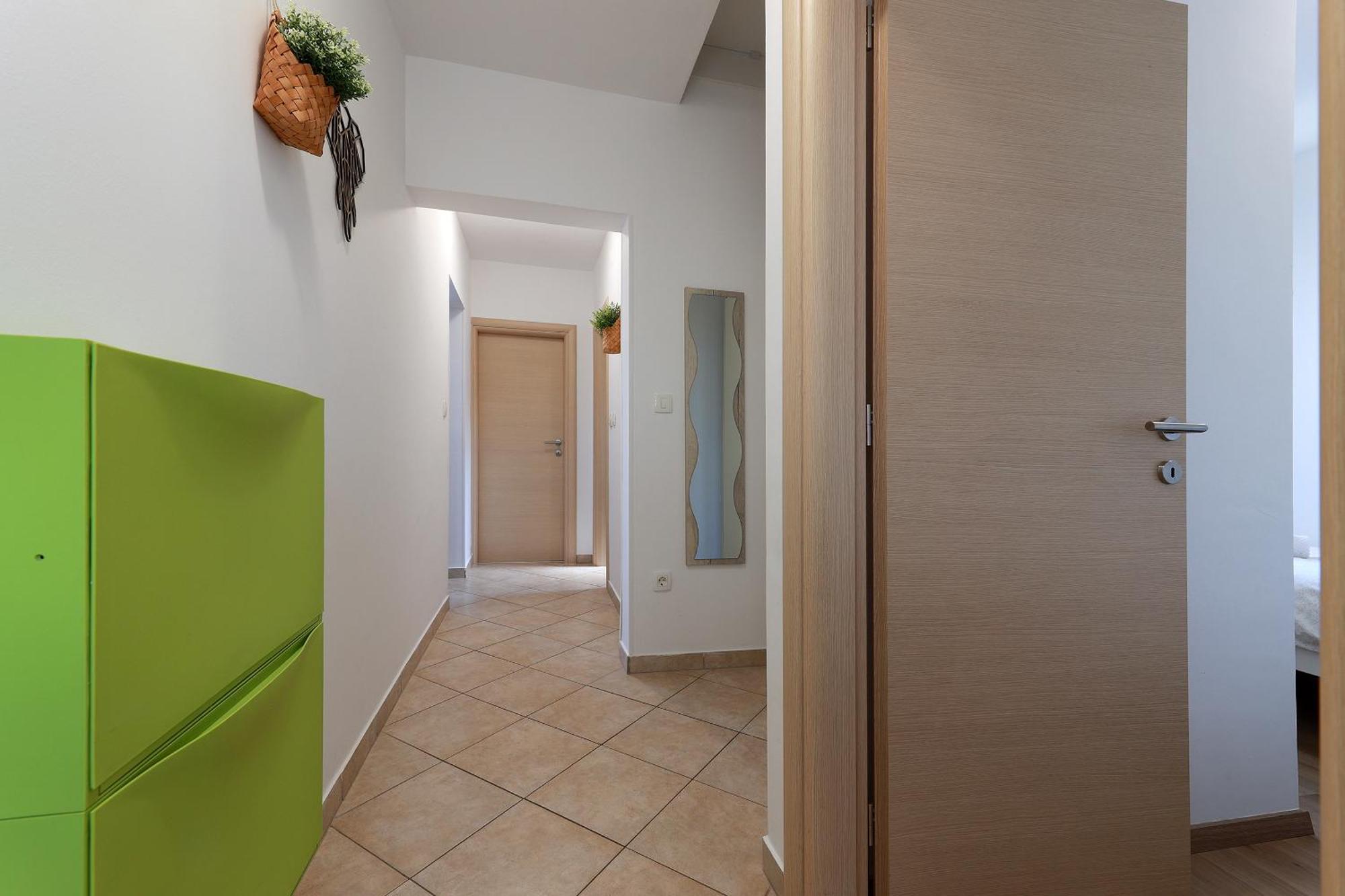 Apartments Omanovic Čižići Eksteriør bilde